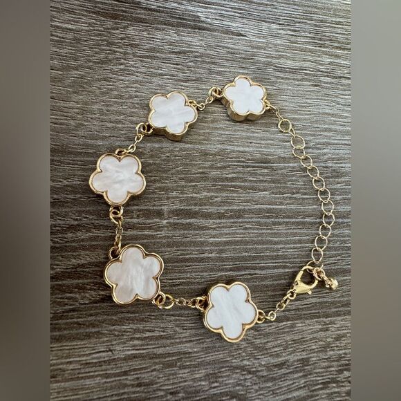 White clover bracelet A1448 - Picture 3 of 3
